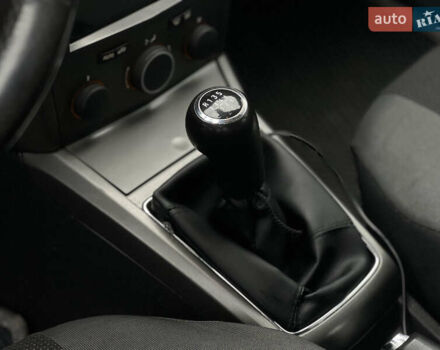 Чорний Опель Астра, об'ємом двигуна 1.91 л та пробігом 216 тис. км за 5250 $, фото 11 на Automoto.ua