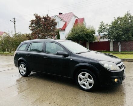 Черный Опель Астра, объемом двигателя 1.9 л и пробегом 300 тыс. км за 1750 $, фото 1 на Automoto.ua