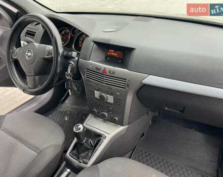Чорний Опель Астра, об'ємом двигуна 1.3 л та пробігом 328 тис. км за 2950 $, фото 13 на Automoto.ua