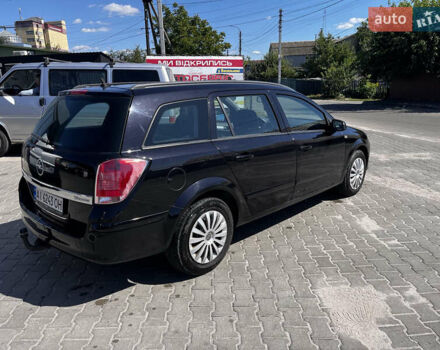 Черный Опель Астра, объемом двигателя 1.6 л и пробегом 270 тыс. км за 4200 $, фото 2 на Automoto.ua