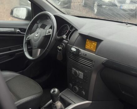 Чорний Опель Астра, об'ємом двигуна 1.6 л та пробігом 261 тис. км за 3999 $, фото 19 на Automoto.ua