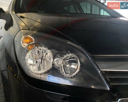 Черный Опель Астра, объемом двигателя 1.6 л и пробегом 207 тыс. км за 4999 $, фото 4 на Automoto.ua