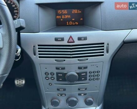 Черный Опель Астра, объемом двигателя 1.6 л и пробегом 196 тыс. км за 4850 $, фото 15 на Automoto.ua