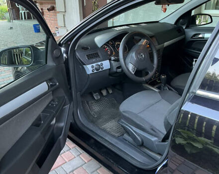 Чорний Опель Астра, об'ємом двигуна 1.6 л та пробігом 265 тис. км за 5200 $, фото 17 на Automoto.ua