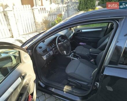 Черный Опель Астра, объемом двигателя 1.8 л и пробегом 245 тыс. км за 4900 $, фото 17 на Automoto.ua