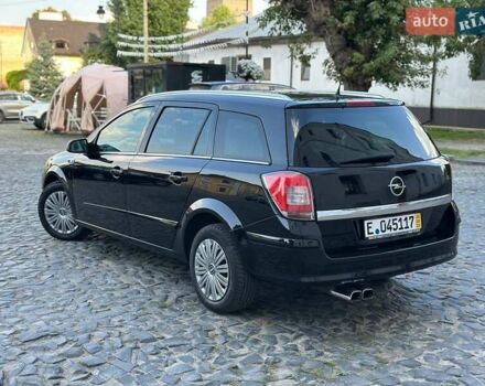 Черный Опель Астра, объемом двигателя 1.6 л и пробегом 196 тыс. км за 4850 $, фото 3 на Automoto.ua