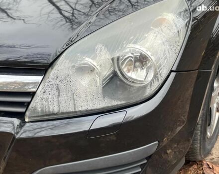 Черный Опель Астра, объемом двигателя 1.6 л и пробегом 340 тыс. км за 5140 $, фото 4 на Automoto.ua