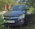 Черный Опель Астра, объемом двигателя 1.6 л и пробегом 245 тыс. км за 3800 $, фото 1 на Automoto.ua