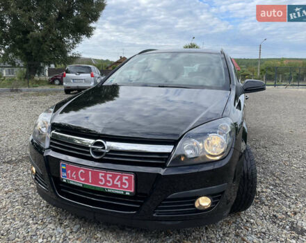 Черный Опель Астра, объемом двигателя 1.6 л и пробегом 203 тыс. км за 5200 $, фото 5 на Automoto.ua