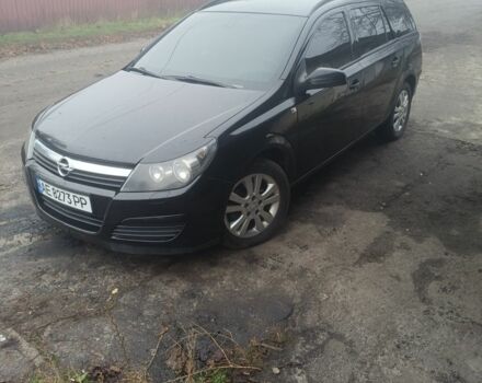 Черный Опель Астра, объемом двигателя 1.7 л и пробегом 380 тыс. км за 4900 $, фото 7 на Automoto.ua