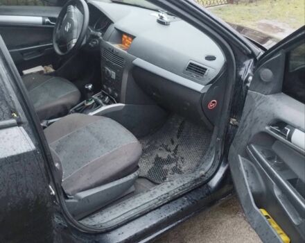 Чорний Опель Астра, об'ємом двигуна 1.6 л та пробігом 330 тис. км за 3000 $, фото 1 на Automoto.ua