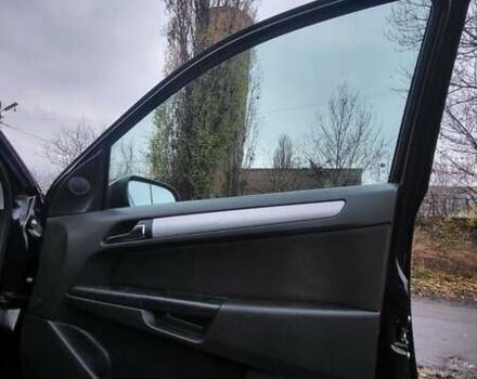 Черный Опель Астра, объемом двигателя 1.8 л и пробегом 165 тыс. км за 5650 $, фото 25 на Automoto.ua