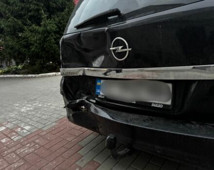 Черный Опель Астра, объемом двигателя 1.9 л и пробегом 311 тыс. км за 2930 $, фото 11 на Automoto.ua