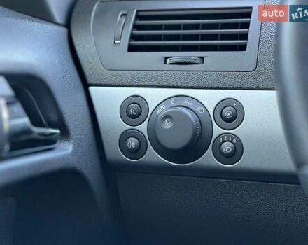 Черный Опель Астра, объемом двигателя 1.6 л и пробегом 196 тыс. км за 4850 $, фото 13 на Automoto.ua