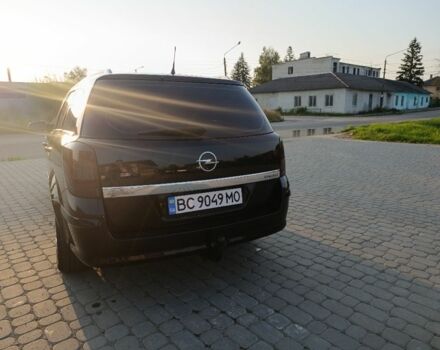 Черный Опель Астра, объемом двигателя 1.6 л и пробегом 230 тыс. км за 3900 $, фото 4 на Automoto.ua