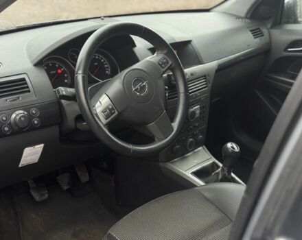 Чорний Опель Астра, об'ємом двигуна 1.6 л та пробігом 261 тис. км за 3999 $, фото 20 на Automoto.ua