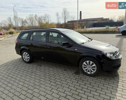 Черный Опель Астра, объемом двигателя 1.69 л и пробегом 420 тыс. км за 5500 $, фото 13 на Automoto.ua