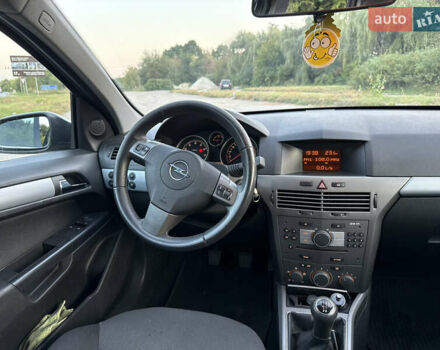 Чорний Опель Астра, об'ємом двигуна 1.6 л та пробігом 223 тис. км за 5200 $, фото 51 на Automoto.ua