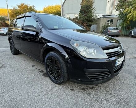 Черный Опель Астра, объемом двигателя 1.7 л и пробегом 230 тыс. км за 3999 $, фото 1 на Automoto.ua