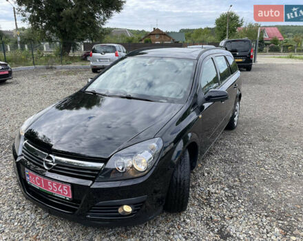 Черный Опель Астра, объемом двигателя 1.6 л и пробегом 203 тыс. км за 5200 $, фото 4 на Automoto.ua