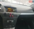 Черный Опель Астра, объемом двигателя 1.9 л и пробегом 236 тыс. км за 4700 $, фото 16 на Automoto.ua