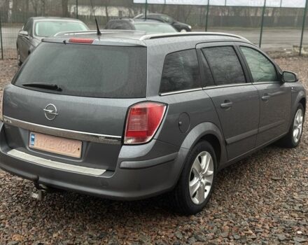 Чорний Опель Астра, об'ємом двигуна 1.6 л та пробігом 261 тис. км за 3999 $, фото 6 на Automoto.ua