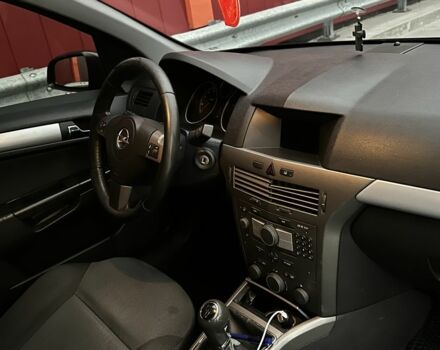 Чорний Опель Астра, об'ємом двигуна 1.6 л та пробігом 340 тис. км за 4650 $, фото 5 на Automoto.ua