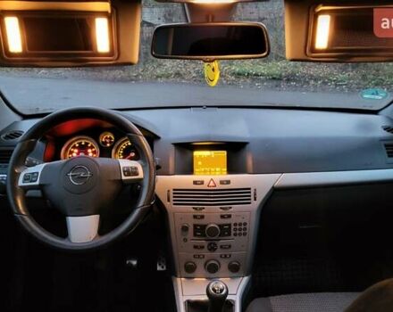 Черный Опель Астра, объемом двигателя 1.8 л и пробегом 165 тыс. км за 5650 $, фото 32 на Automoto.ua