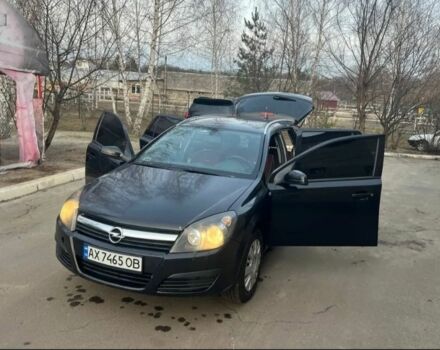 Черный Опель Астра, объемом двигателя 1.2 л и пробегом 300 тыс. км за 3400 $, фото 1 на Automoto.ua