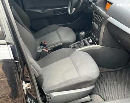 Черный Опель Астра, объемом двигателя 1.6 л и пробегом 340 тыс. км за 5140 $, фото 15 на Automoto.ua