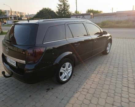 Черный Опель Астра, объемом двигателя 1.6 л и пробегом 230 тыс. км за 3900 $, фото 5 на Automoto.ua