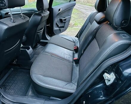 Чорний Опель Астра, об'ємом двигуна 1.9 л та пробігом 220 тис. км за 2950 $, фото 12 на Automoto.ua