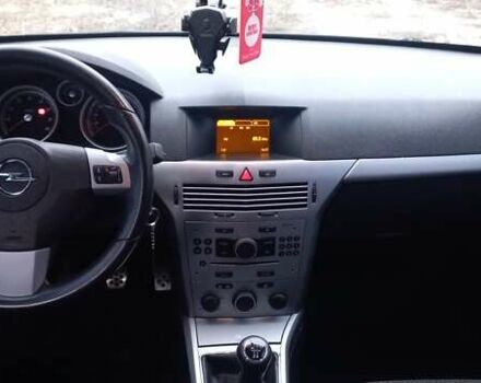 Черный Опель Астра, объемом двигателя 1.8 л и пробегом 260 тыс. км за 5200 $, фото 33 на Automoto.ua