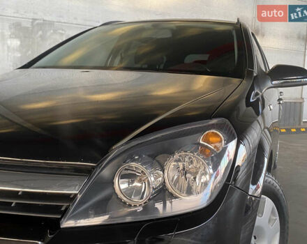 Черный Опель Астра, объемом двигателя 1.6 л и пробегом 207 тыс. км за 4999 $, фото 3 на Automoto.ua