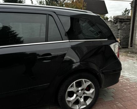 Черный Опель Астра, объемом двигателя 1.9 л и пробегом 311 тыс. км за 2930 $, фото 9 на Automoto.ua