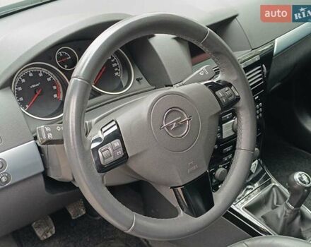Черный Опель Астра, объемом двигателя 1.8 л и пробегом 238 тыс. км за 6050 $, фото 25 на Automoto.ua