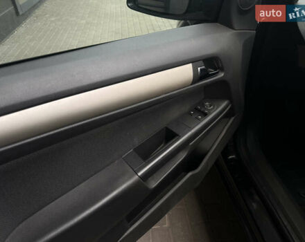 Черный Опель Астра, объемом двигателя 1.6 л и пробегом 216 тыс. км за 5600 $, фото 12 на Automoto.ua