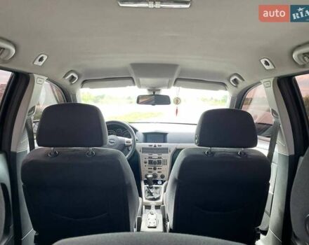 Черный Опель Астра, объемом двигателя 1.91 л и пробегом 242 тыс. км за 4500 $, фото 10 на Automoto.ua