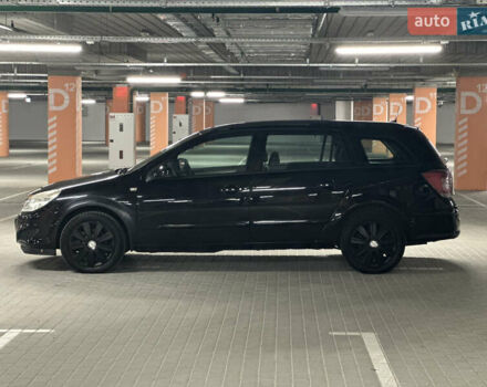 Черный Опель Астра, объемом двигателя 1.6 л и пробегом 216 тыс. км за 5600 $, фото 6 на Automoto.ua