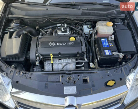 Чорний Опель Астра, об'ємом двигуна 1.6 л та пробігом 273 тис. км за 5200 $, фото 18 на Automoto.ua