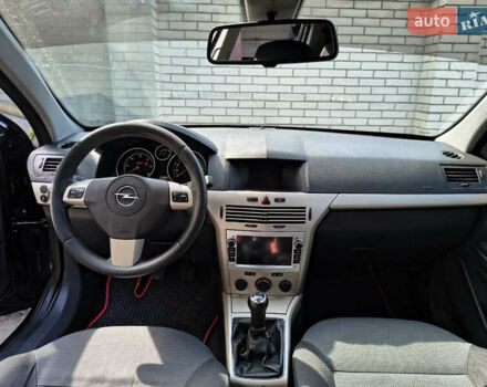 Чорний Опель Астра, об'ємом двигуна 1.91 л та пробігом 369 тис. км за 3600 $, фото 7 на Automoto.ua