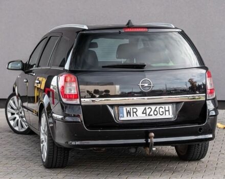 Черный Опель Астра, объемом двигателя 1.9 л и пробегом 300 тыс. км за 2650 $, фото 3 на Automoto.ua