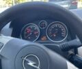 Черный Опель Астра, объемом двигателя 1.2 л и пробегом 296 тыс. км за 4350 $, фото 4 на Automoto.ua