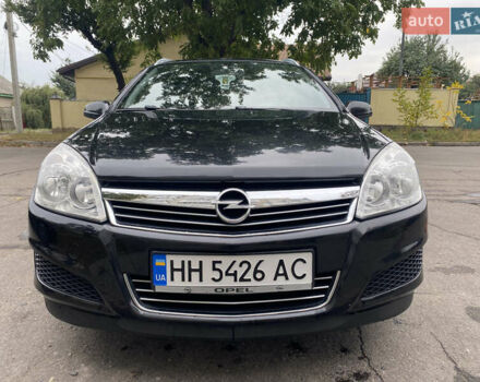 Черный Опель Астра, объемом двигателя 1.6 л и пробегом 231 тыс. км за 5200 $, фото 11 на Automoto.ua
