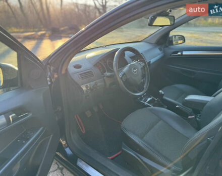 Чорний Опель Астра, об'ємом двигуна 1.8 л та пробігом 270 тис. км за 5600 $, фото 12 на Automoto.ua
