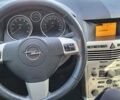 Черный Опель Астра, объемом двигателя 1.6 л и пробегом 319 тыс. км за 4500 $, фото 10 на Automoto.ua