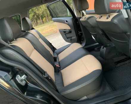 Черный Опель Астра, объемом двигателя 1.91 л и пробегом 286 тыс. км за 5550 $, фото 55 на Automoto.ua