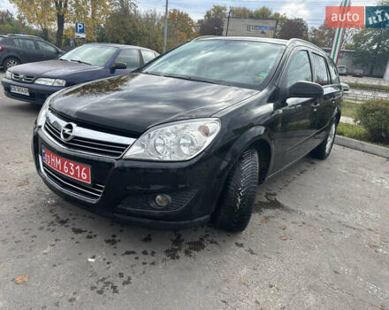 Черный Опель Астра, объемом двигателя 0 л и пробегом 260 тыс. км за 5700 $, фото 2 на Automoto.ua