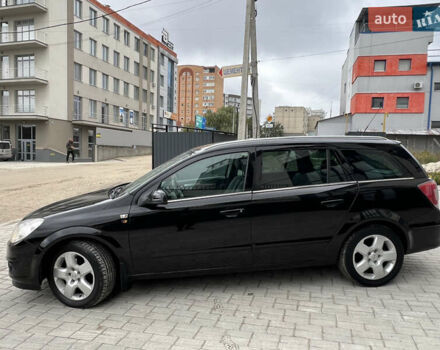 Черный Опель Астра, объемом двигателя 1.6 л и пробегом 250 тыс. км за 4399 $, фото 4 на Automoto.ua