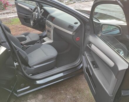 Чорний Опель Астра, об'ємом двигуна 1.8 л та пробігом 202 тис. км за 5500 $, фото 5 на Automoto.ua